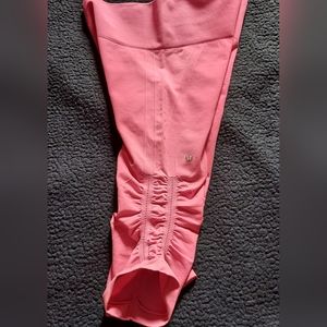 Lululemon In the Flow Crop II Women's Size 8 Pink